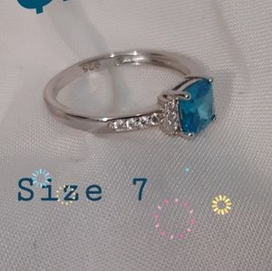 《NEW》auqua blue silver ring. size 7